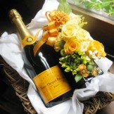 結婚祝い 還暦祝い[シャンパン 花 ギフト]フルボトル ヴーヴクリコ イエローラベルとプリザのセット