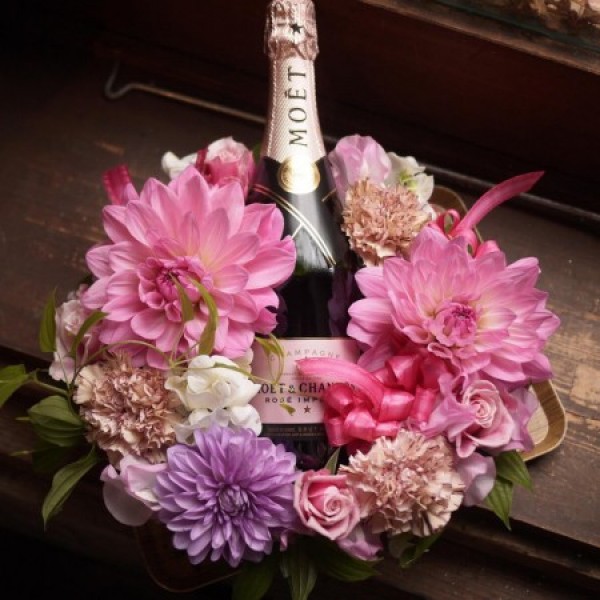 2020年にオススメ結婚祝い！シャンパンと花ギフト特集サムネイル