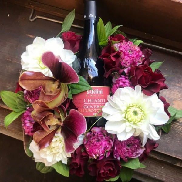 還暦のお祝いに！ワイン・シャンパン・日本酒とお花のお祝いギフト特集サムネイル
