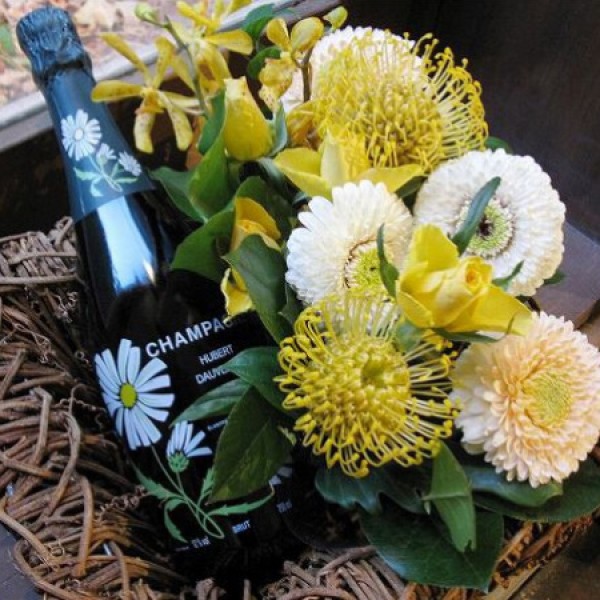 これからの人生に乾杯！退職祝いに人気のお酒とお花のギフト特集　サムネイル